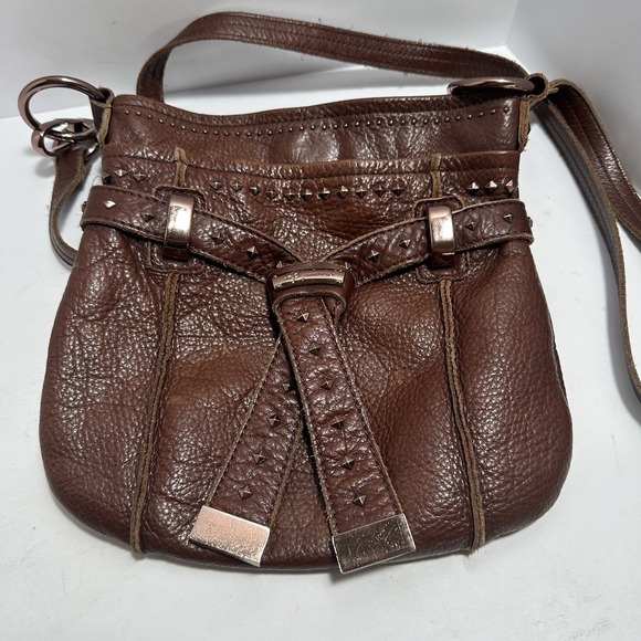 B Makowsky Brown‎ Leather Crossbody Shoulder Bag Rose Gold Hardware Studs - Picture 1 of 11